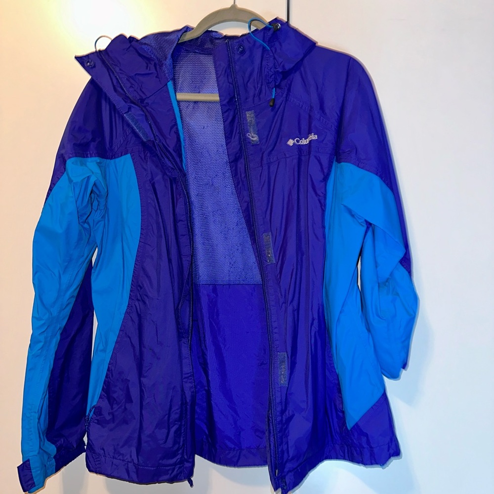 Columbia Rain Coat (L)